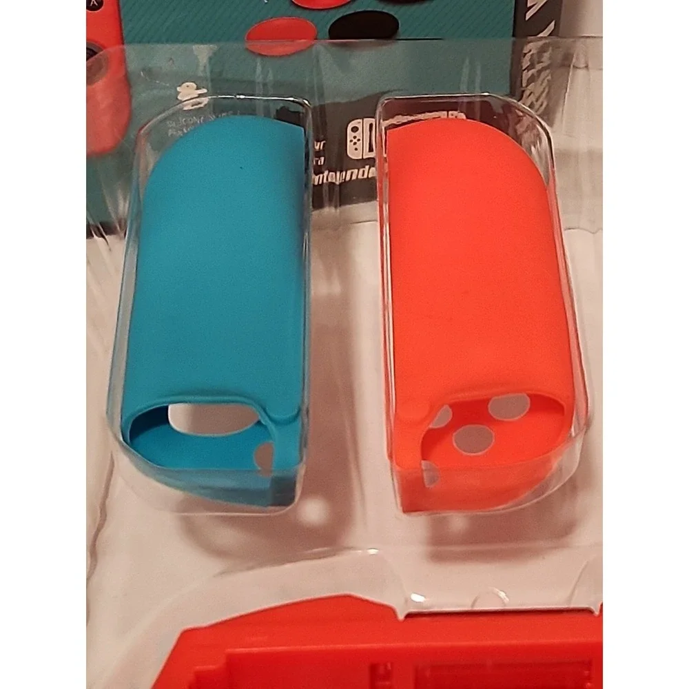 Armor3 Party Kit for Nintendo Switch. New In Box.. (Damaged Box)